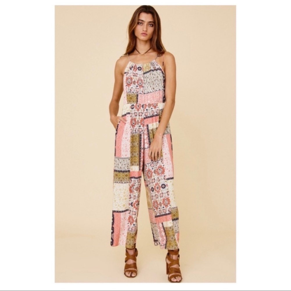 NWT Sleeveless Floral Wide Leg Spring/Summer Jumpsuit - Picture 3 of 7